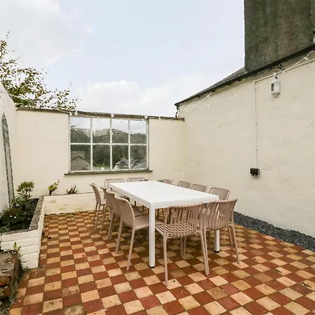 בית נופש Penny Bridge House אולברסטון