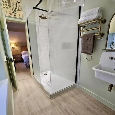 בית נופש Penny Bridge House אולברסטון