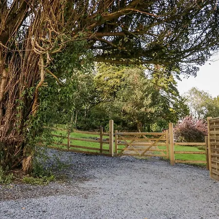 Holiday home Penny Bridge House