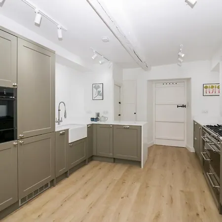 Сasa de vacaciones Penny Bridge House